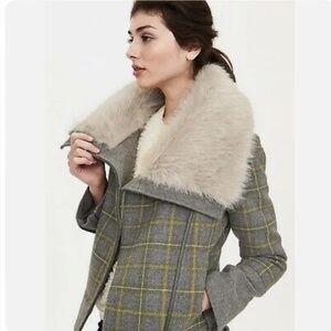 Banana Republic Faux Fur Plait Moto Grey Multi Color Jacket (Small)